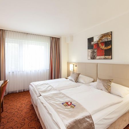โนวุม การ์เดน โฮเต็ล เบรเมน Hotel ภายนอก รูปภาพ