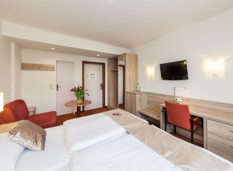 โนวุม การ์เดน โฮเต็ล เบรเมน Hotel ภายนอก รูปภาพ