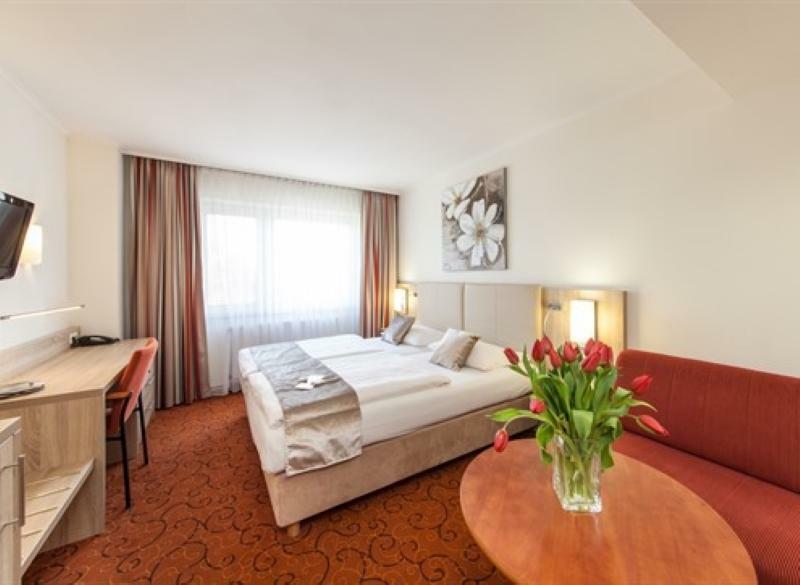 โนวุม การ์เดน โฮเต็ล เบรเมน Hotel ภายนอก รูปภาพ